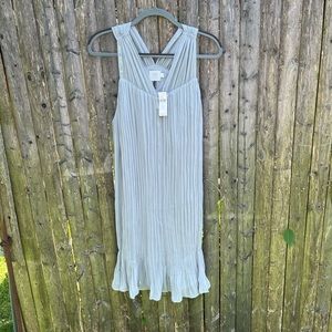 Anthropologie HD in Paris Grey Micro-Pleated Dress, Size XL.
